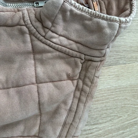 Vuori Halo Essential Hoodie Medium Excellent Condition - Picture 6 of 6